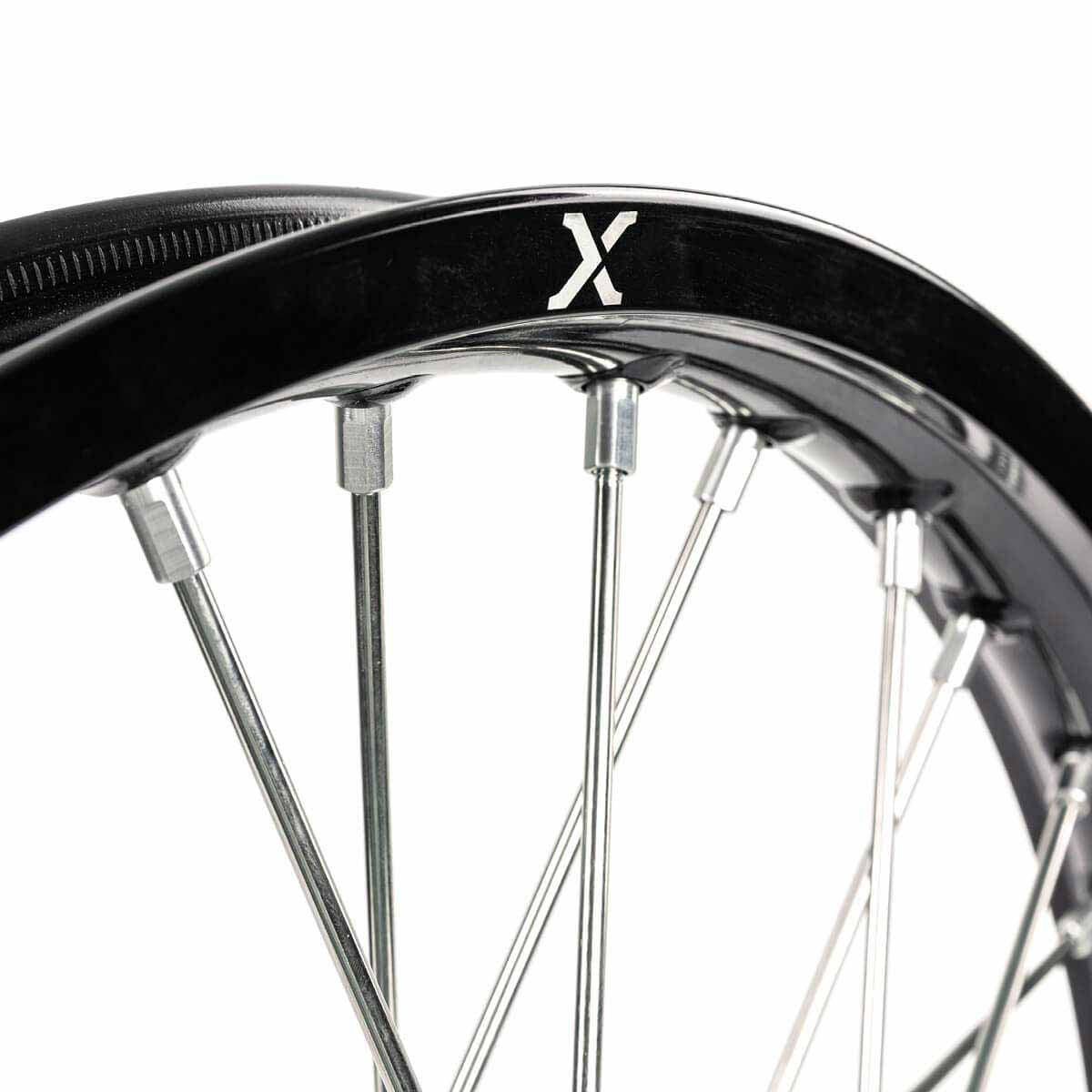 X-GRIP hátsó 18'-19' komplett kerék V1 (több szín) - Botos Motors Tuning