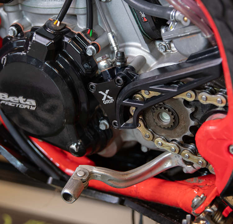 X-GRIP kuplung munkahenger védő Beta - Botos Motors Tuning
