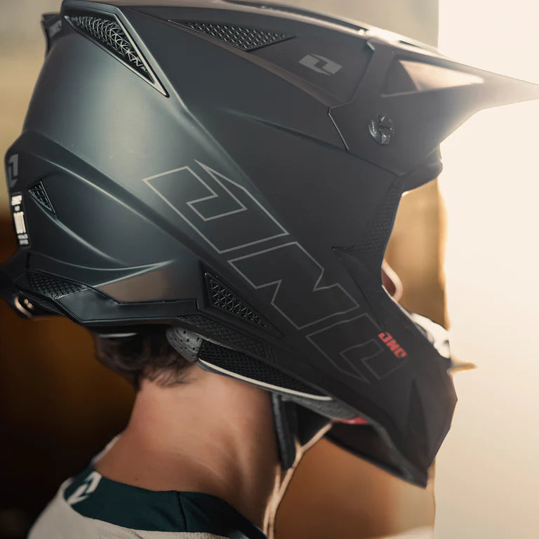 One industries X-297 FOCUS black/gray - Botos Motors Tuning