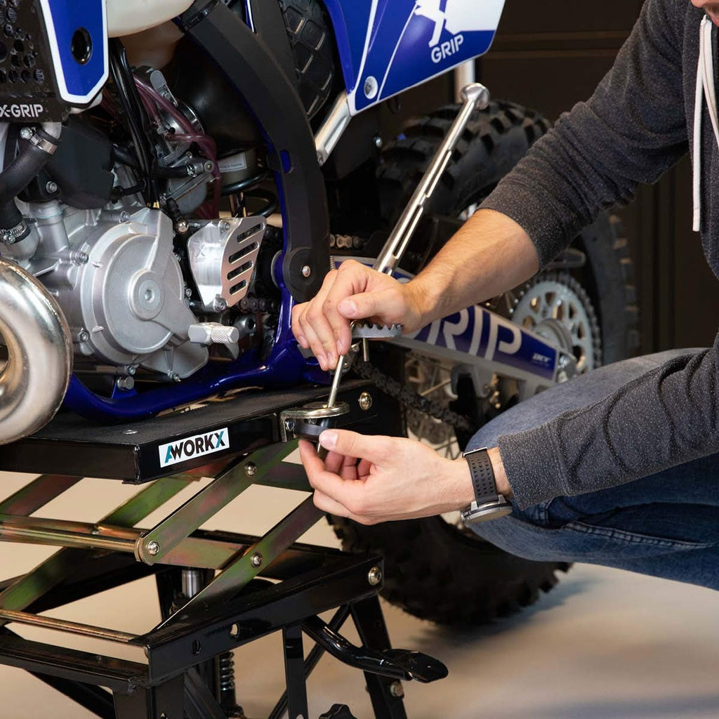 AWORKX Hidraulikus Motoremelő Állvány