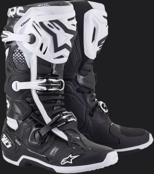 Alpinestars Tech 10 fekete-fehér - Botos Motors Tuning