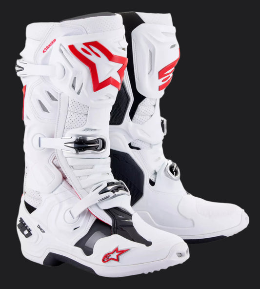 Alpinestars Tech 10 Supervented fekete-fehér - Botos Motors Tuning